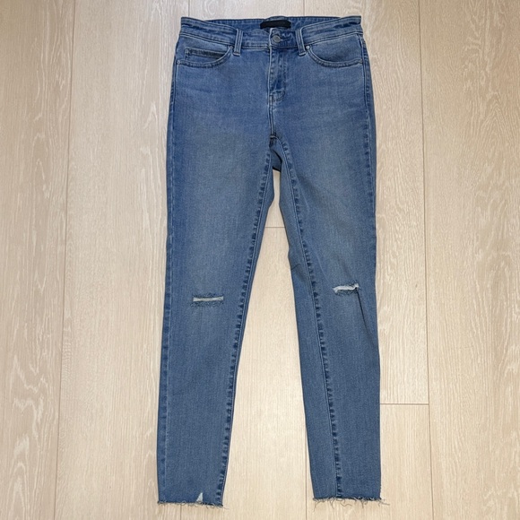 Uniqlo Denim - Uniqlo Women's Blue Skinny Jeans with Frayed Hem